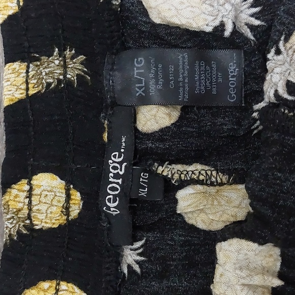 George shorts - Picture 2 of 3